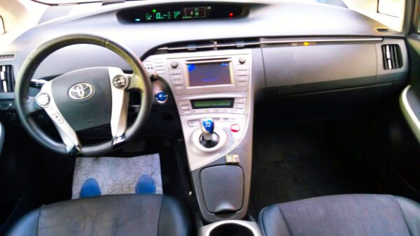 Foto de TOYOTA PRIUS 1.8 HIBRIDO, imagen 6