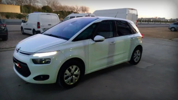Foto de CITROEN C-4 PICASSO VTI 1.6, imagen 2