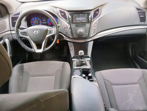 Foto de HYUNDAI I-40 1.7, imagen 6