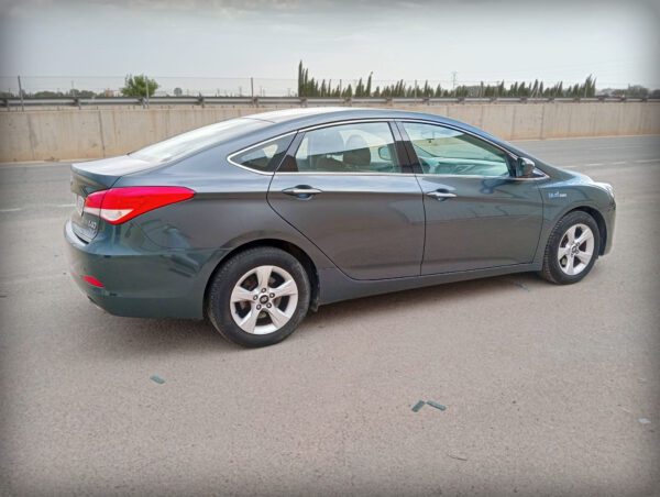 Foto de HYUNDAI I-40 1.7, imagen 3