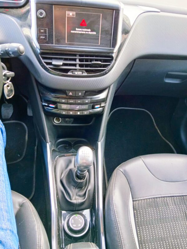 Foto de PEUGEOT 2008 1.6 HDI, imagen 7