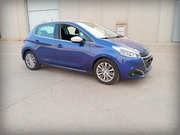 Foto de PEUGEOT 208 1.6 HDI, imagen 3