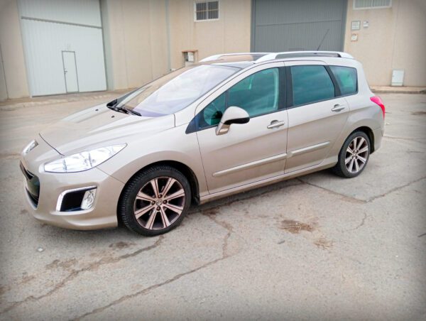 Foto de PEUGEOT 308 SW 1.6 HDI, imagen 2