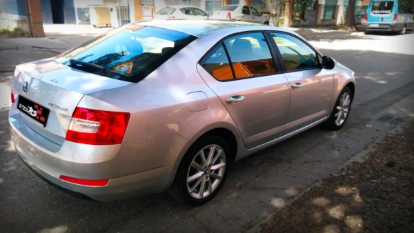 Foto de SKODA OCTAVIA 1.6 D, imagen 3