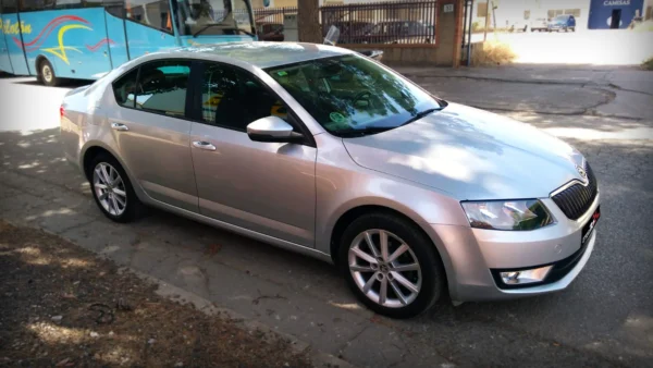 Foto de SKODA OCTAVIA 1.6 D, imagen 2