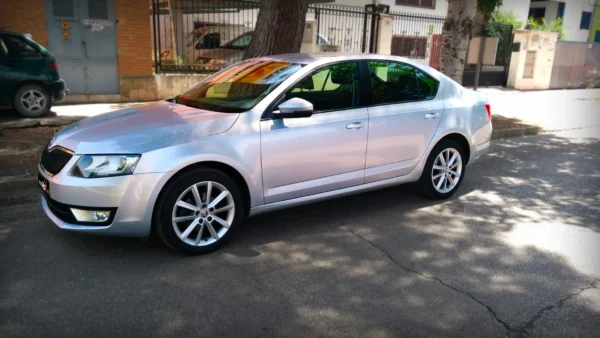 Foto de SKODA OCTAVIA 1.6 D, imagen 1