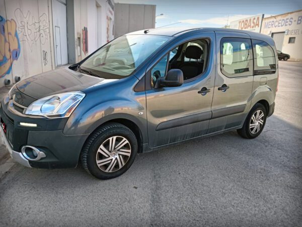 Foto de CITROEN BERLINGO 1.6 HDI COMBI, imagen 2