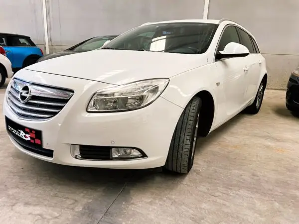 Foto de OPEL INSIGNIA SW 2.0 D, imagen 2