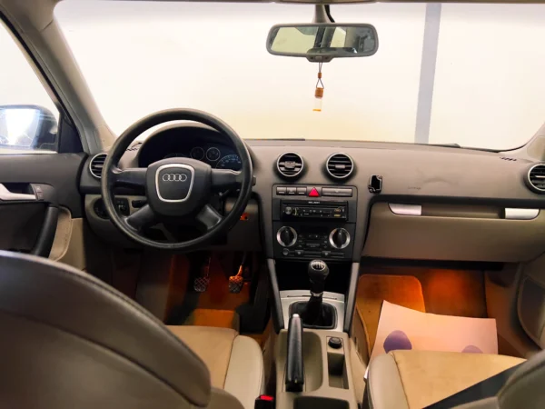 Foto de AUDI A-3 2.0 TDI, imagen 5