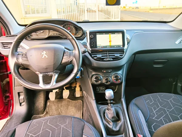 Foto de PEUGEOT 2008 1.6 HDI, imagen 6