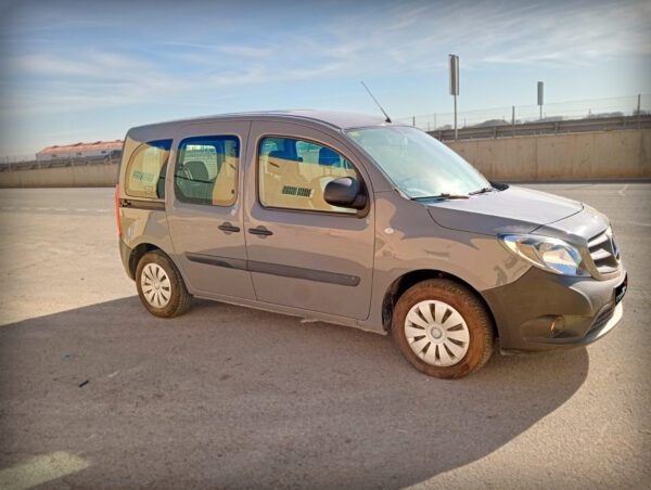 Foto de MERCEDES CITAN 1.5D COMBI, imagen 2