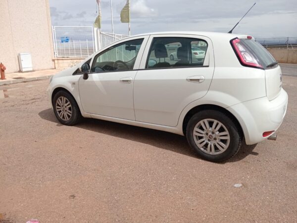 Foto de FIAT PUNTO 1.3D, imagen 5