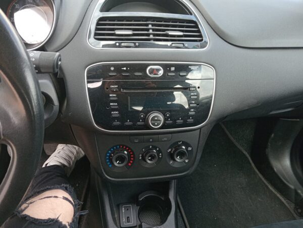 Foto de FIAT PUNTO 1.3D, imagen 11